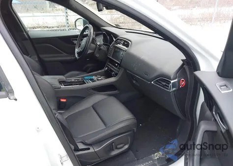 2018 Jaguar F-Pace 25T Premium из США, поврежденный, VIN SADCJ2FX8JA270264